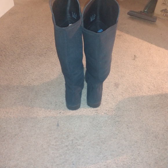 Knee high boots - Picture 3 of 5